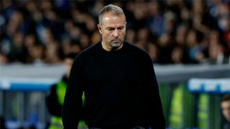 لاعب برشلونة يغادر مباراة بلد الوليد للإصابة.. ودخول لامين يامال
