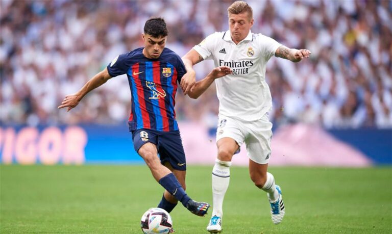 كروس يوضح أهم لاعب في برشلونة.. ويصرح: عانيت أمامه ويتخطى المنافسين 59 مرة
