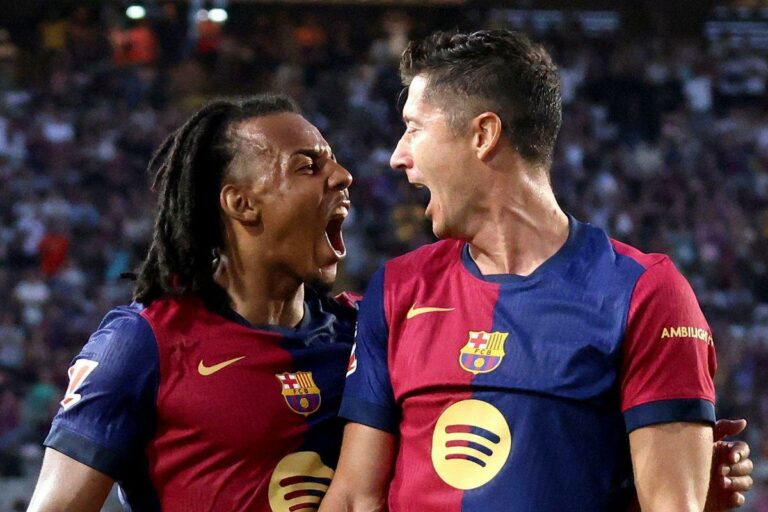 ليست صحافة.. كوندي يوضح حقيقة اعتراضه على مشاركة ليفاندوفسكي أمام إنتر ميلان ليست صحافة.. كوندي يوضح حقيقة اعتراضه على مشاركة ليفاندوفسكي أمام إنتر ميلان