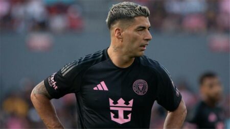 لويس سواريز: ثنائي برشلونة يتفوق على المعدل الطبيعي.. وأسلوب فليك مذهل