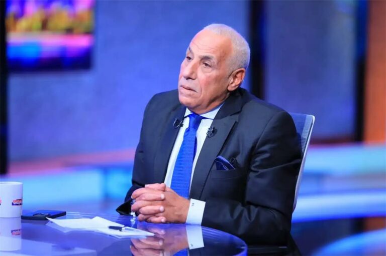 حسين لبيب يتجه إلى فرنسا لإجراء فحوصات طبية بعد وعكته الصحية