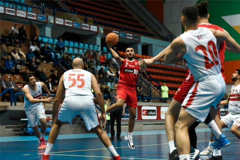 موعد والقناة الناقلة لمباراة الأهلي والزمالك اليوم في دوري السوبر لكرة السلة.. والمعلق