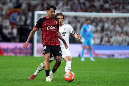 رجل مباراة ريال مدريد وريال مايوركا في الدوري الإسباني