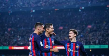 مهاجم برشلونة يخضع لجراحة عاجلة