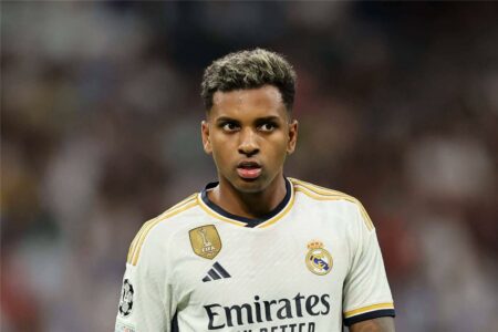 قائمة ريال مدريد لمباراة إشبيلية في الدوري الإسباني.. موقف رودريجو