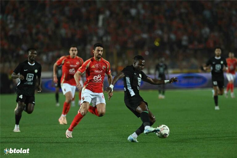 فيديو | وسام أبو علي يُنقذ الأهلي بفوز قاتل على البنك الأهلي ويواصل الانفراد بصدارة الدوري