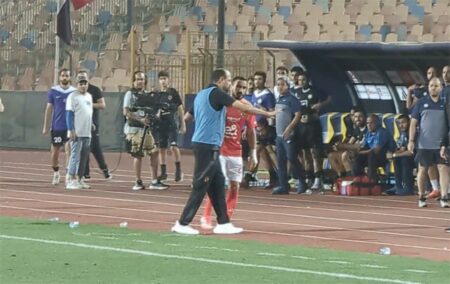 جماهير الأهلي تهاجم عماد النحاس بعد تصرفه الغريب مع علي معلول في مباراة البنك الأهلي