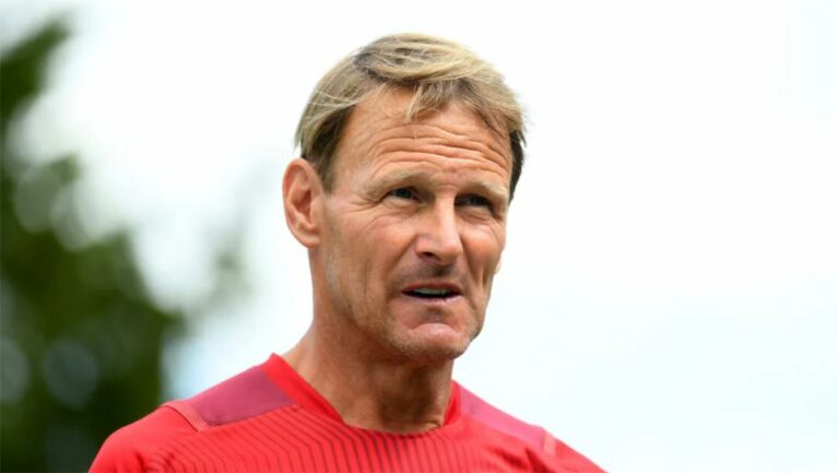 شيرنجهام: الأهلي فريقي في المونديال.. فوجئت ببقاء محمد صلاح وأتطلع لتألق مرموش