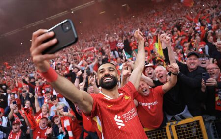 روي كين يعلق على احتفال محمد صلاح بـ السيلفي ويؤكد: ليفربول أصبح فقيرًا