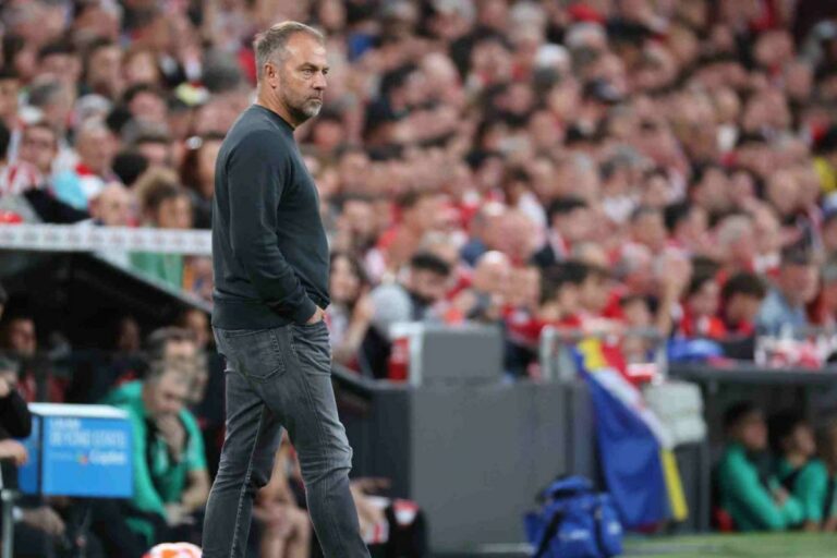 فليك: لا أعلم شيئًا عن مستقبل لاعب برشلونة.. وتعاقد ريال مدريد مع ألونسو لم يفاجئني