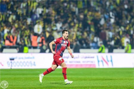 وكيل طارق حامد يوضح حقيقة مفاوضات الزمالك معه وموقف اللاعب