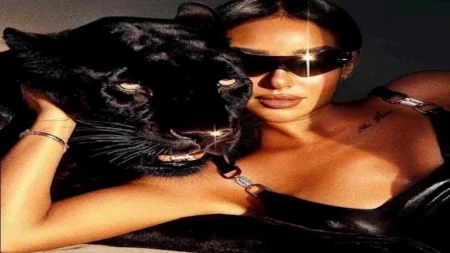 آية سماحة تخطف الأنظار في أحدث جلسة تصوير (صور)