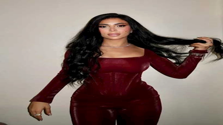 كارولين عزمي تتألق في أحدث جلسة تصوير والجمهور يغازلها (صور) كارولين عزمي تتألق في أحدث جلسة تصوير والجمهور يغازلها (صور)