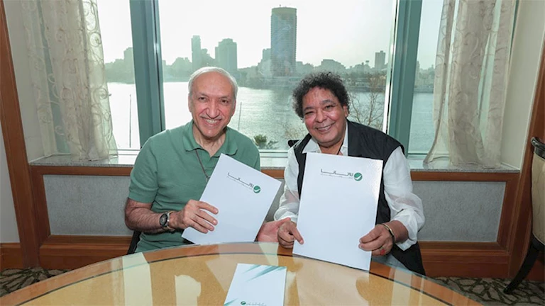 تفاصيل تعاقد الكينج محمد منير مع روتانا لتقديم أعمال تليق بتاريخه تفاصيل تعاقد الكينج محمد منير مع روتانا لتقديم أعمال تليق بتاريخه