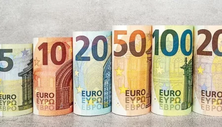 سعر اليورو أمام الجنيه في ختام تعاملات البنوك اليوم الثلاثاء 13-5-2025