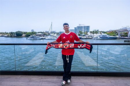 مدحت العدل: عرض الشباب لـ زيزو وهمي لإحراج الزمالك.. ونصيحة للاعب