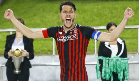 سينت ترويدن يوضح لـبطولات حقيقة عرض الزمالك لضم بلعيد