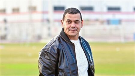 عبد الواحد السيد يصدم جماهير الزمالك بشأن الصفقات وينصح مصطفى محمد: شوف مصلحتك