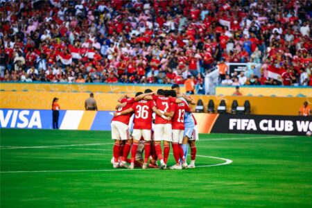 قرار هام لـ إمام عاشور وتوجيه الشكر للاعب الفريق.. تفاصيل مُثيرة بشأن مستقبل لاعبي الأهلي