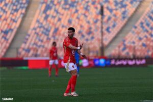 رغم تعرضه للإصابة.. الأهلي يتخذ قرارًا جديدًا بشأن إمام عاشور