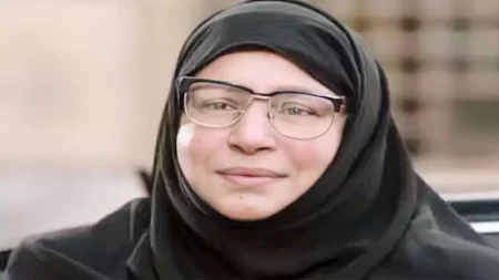 أيمن سليم: "عبلة كامل حالة استثنائية وهتفضل في القلب"