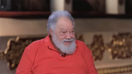 يحيى الفخراني عن نبيل الحلفاوي: "أصدق الأصدقاء"