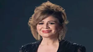 خطفت الأنظار بفستانها.. إلهام شاهين بإطلالة فرعونية أنيقة