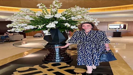 بالصور.. إلهام شاهين تلتقي قرينة الرئيس العراقي