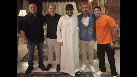 هذا ما حدث بين "الزعيم" عادل إمام وتركي آل الشيخ في لقائهما الأخير