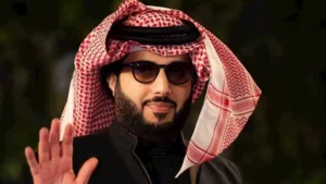 بالفيديو- المستشار تركي آل الشيخ يروج لنزال الملاكمة الأقوى في العالم
