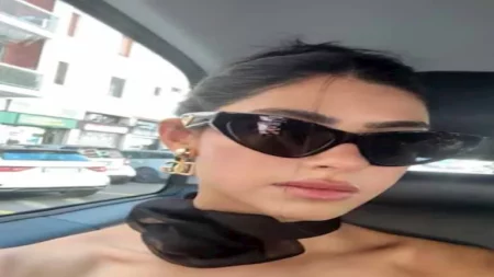 بينها "صورتها بالبطاقة".. هدى المفتي تنشر صورا جريئة بمناسبات مختلفة