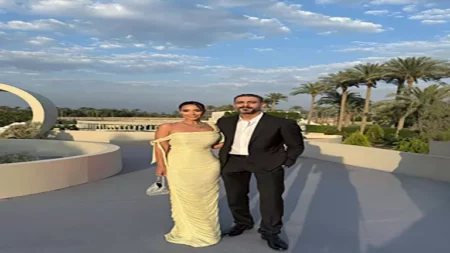 بسنت شوقي تستعرض فستانها..والجمهور:"أحلى من ياسمين صبري"(صور)