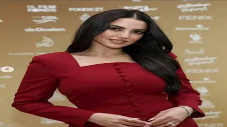 درة تتألق بالأحمر.. أناقة وجاذبية في أحدث إطلالة