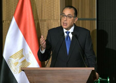 تحت رعابة رئيس الوزراء .. انطلاق فعاليات "قمة مصر للأفضل" لتكريم الشركات والشخصيات الأكثر تأثيرًا في الاقتصاد