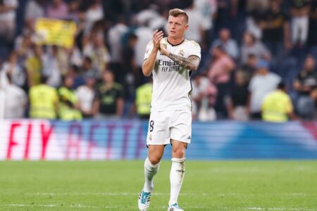 كروس: برشلونة يمتلك لاعبًا لم أشاهد مثله من قبل.. وريال مدريد لن يجد بديلي بسهولة