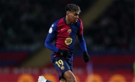 لامين يامال يختار أساطيره.. ميسي ونيمار وسواريز يقودون تشكيل برشلونة المثالي