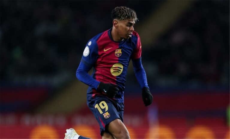 لامين يامال يختار أساطيره.. ميسي ونيمار وسواريز يقودون تشكيل برشلونة المثالي لامين يامال يختار أساطيره.. ميسي ونيمار وسواريز يقودون تشكيل برشلونة المثالي