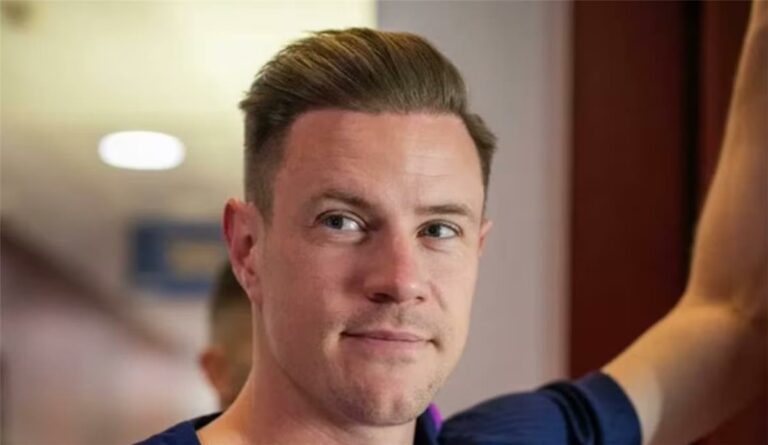 قرار فليك يُدخل برشلونة في ورطة مع تير شتيجن.. وحل وحيد للأزمة