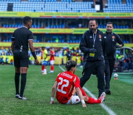 طبيب الأهلي يوضح موعد عودة إمام عاشور وموقفه من معكسر تونس طبيب الأهلي يوضح موعد عودة إمام عاشور وموقفه من معكسر تونس