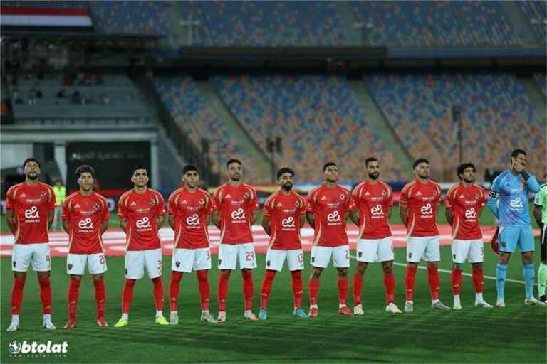 لاعب جديد في الأهلي يُطالب بتعديل عقده وزيادة راتبه لاعب جديد في الأهلي يُطالب بتعديل عقده وزيادة راتبه