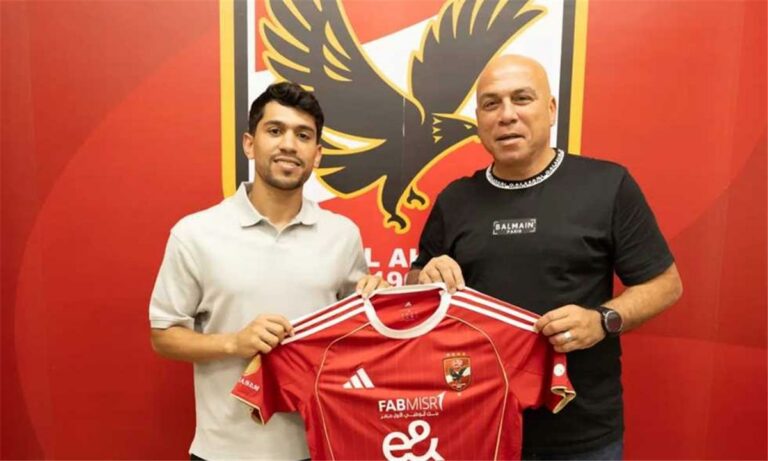 محمد شكري: انتقلت لـ الأهلي دون تردد.. والمقارنة مع علي معلول لن تزعجني محمد شكري: انتقلت لـ الأهلي دون تردد.. والمقارنة مع علي معلول لن تزعجني