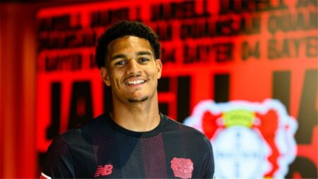 كوانساه بعد رحيله من ليفربول: تعلمت الكثير من مدافع الريدز.. وبايرليفركوزن كان الجاد الوحيد