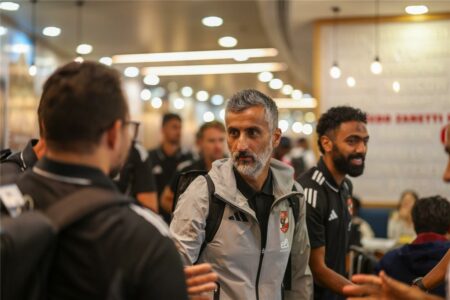 بعثة الأهلي تطير إلى تونس لبدء معسكر الفريق استعدادًا للموسم الجديد