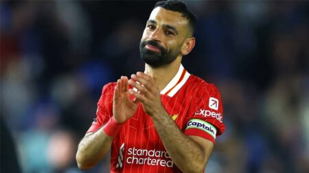 فيديو | محمد صلاح يختار ضاحكًا أعظم لاعب إفريقي.. ويوضح هدفه ومدربه المفضل