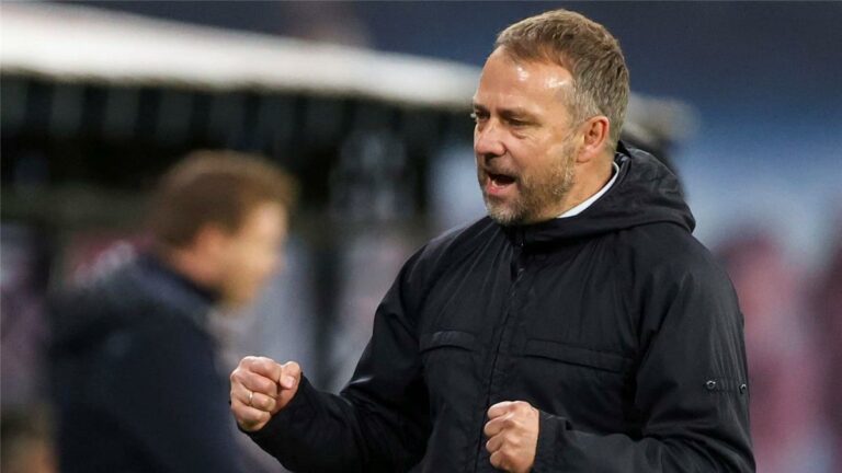 الصفقة الثالثة.. برشلونة يتقدم بعرض رسمي لاستعارة لاعب مانشستر يونايتد