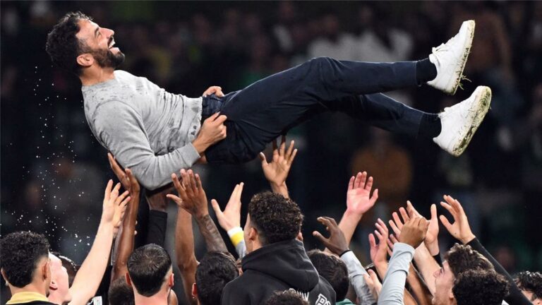 مهاجم باريس سان جيرمان تحت أنظار مانشستر يونايتد لتدعيم صفوفه مهاجم باريس سان جيرمان تحت أنظار مانشستر يونايتد لتدعيم صفوفه