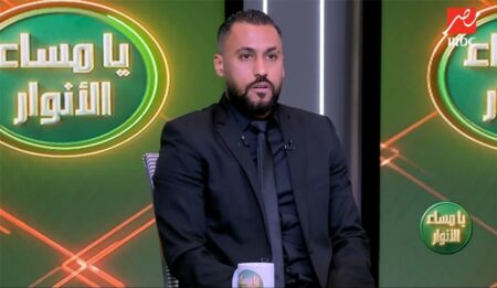 حسام عاشور: ما يفعله الأهلي مع وسام أبو علي خطير.. والنادي له 4 أبواب