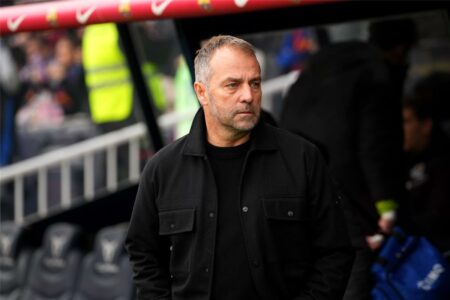 فيديو.. وصول ثالث صفقات برشلونة إلى مطار إل برات قبل الخضوع للفحص الطبي