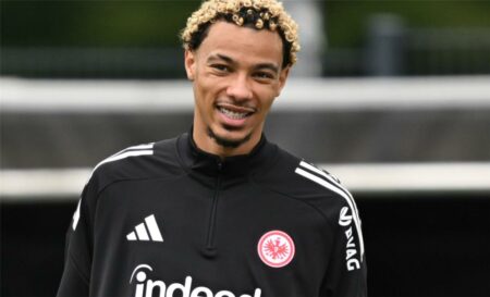 ليفربول يحسم اتفاقه مع فرانكفورت لضم إيكيتيكي.. موعد وصول اللاعب وقيمة الصفقة