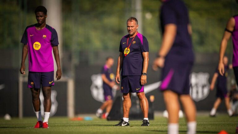 لإعداد قائمة مكتملة.. فليك يطالب برشلونة بصفقة محددة لإعداد قائمة مكتملة.. فليك يطالب برشلونة بصفقة محددة